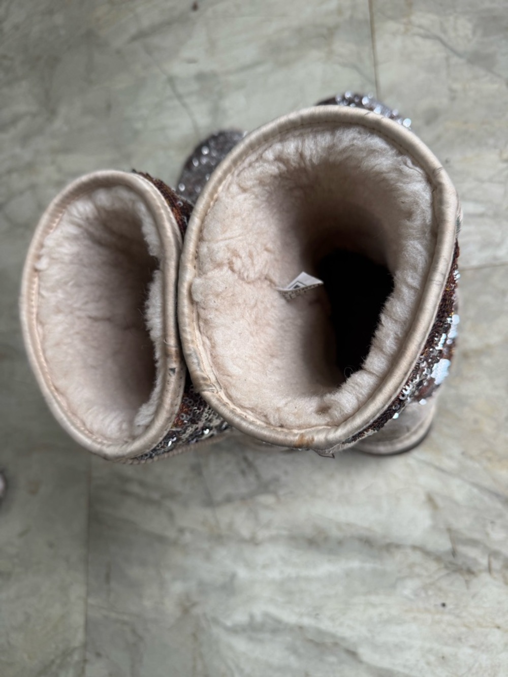 UGG Classic Short Sequin Boots – Sparkle Shearling – Size 9 ✨ - Picture 5 of 6